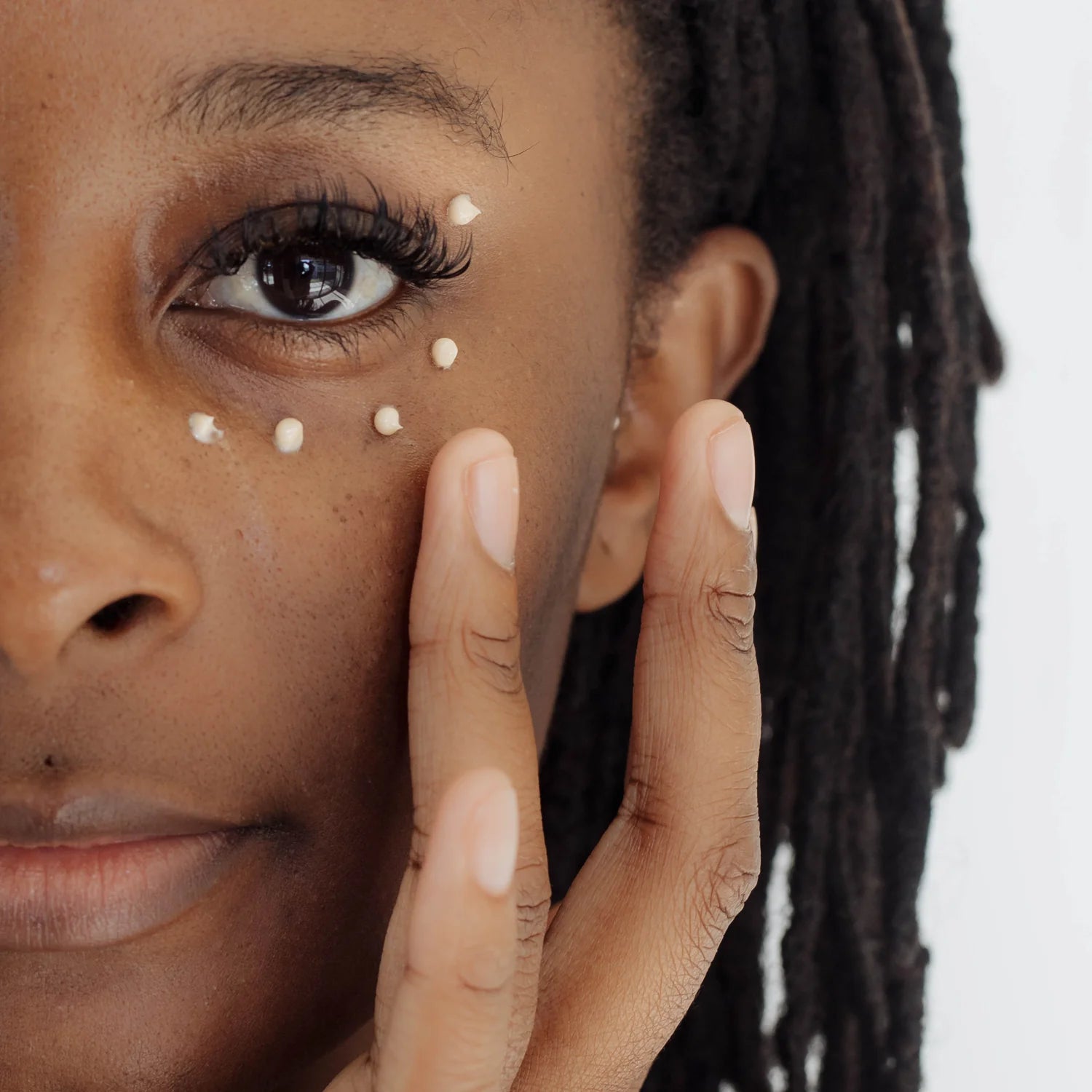 Vitamin B3 Eye Brightening Cream